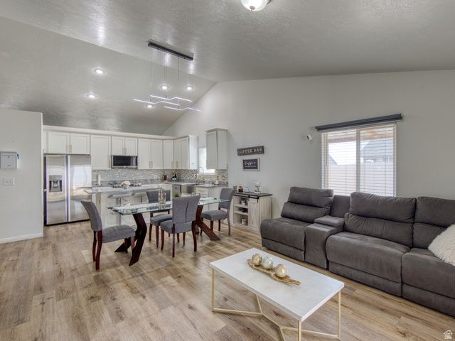 8564 S CORK OAK DR, West Jordan, UT 84081