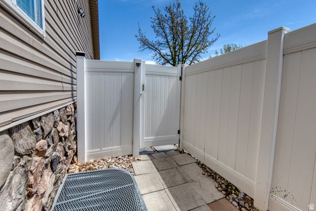 8564 S CORK OAK DR, West Jordan, UT 84081