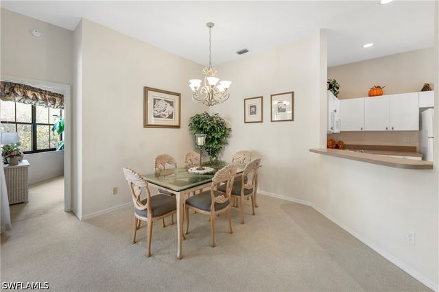 166 Vintage CIR 201, Naples, FL 34119