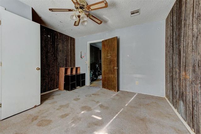 19910 Gordon Cooper Drive, Tecumseh, OK 74873