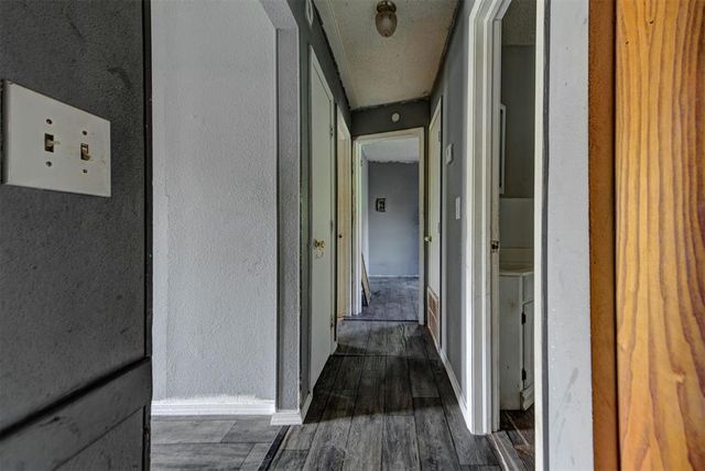 19910 Gordon Cooper Drive, Tecumseh, OK 74873