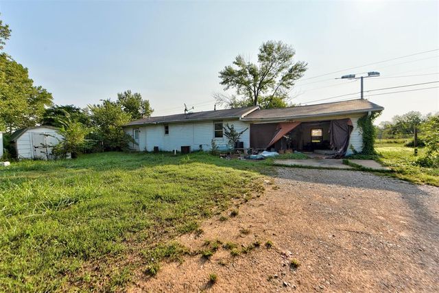 19910 Gordon Cooper Drive, Tecumseh, OK 74873