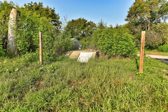 19910 Gordon Cooper Drive, Tecumseh, OK 74873