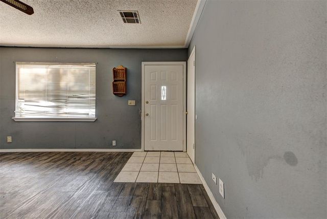 19910 Gordon Cooper Drive, Tecumseh, OK 74873