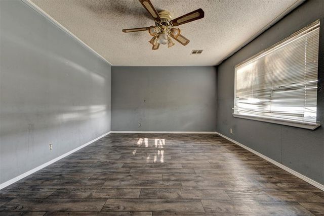 19910 Gordon Cooper Drive, Tecumseh, OK 74873