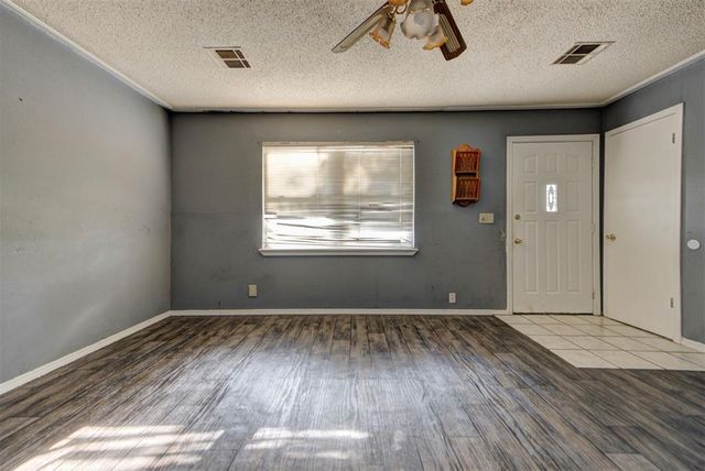 19910 Gordon Cooper Drive, Tecumseh, OK 74873