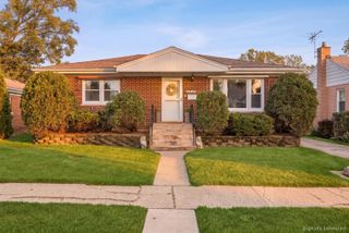 1447 Heidorn Avenue, Westchester, IL 60154