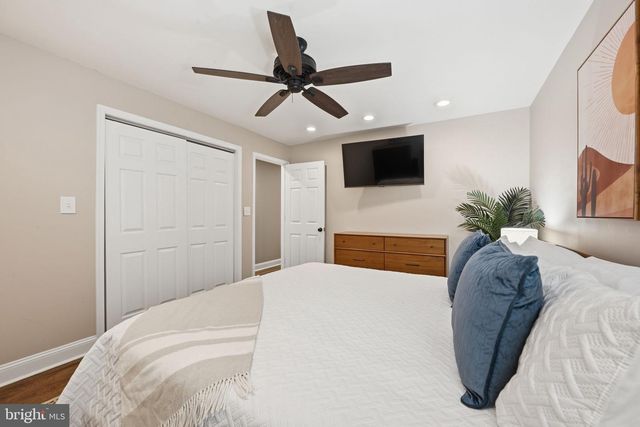 1207 MCCURLEY AVE, Catonsville, MD 21228