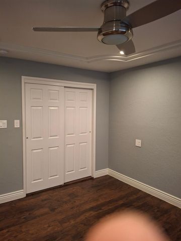 4550 N Holt Avenue, Fresno, CA 93705