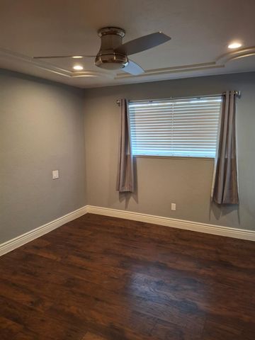 4550 N Holt Avenue, Fresno, CA 93705