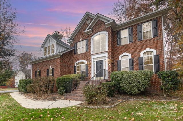 884 Clonmel Drive, Matthews, NC 28104