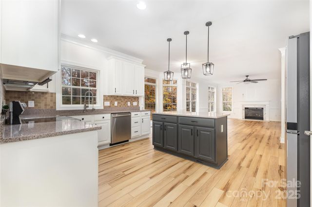 884 Clonmel Drive, Matthews, NC 28104