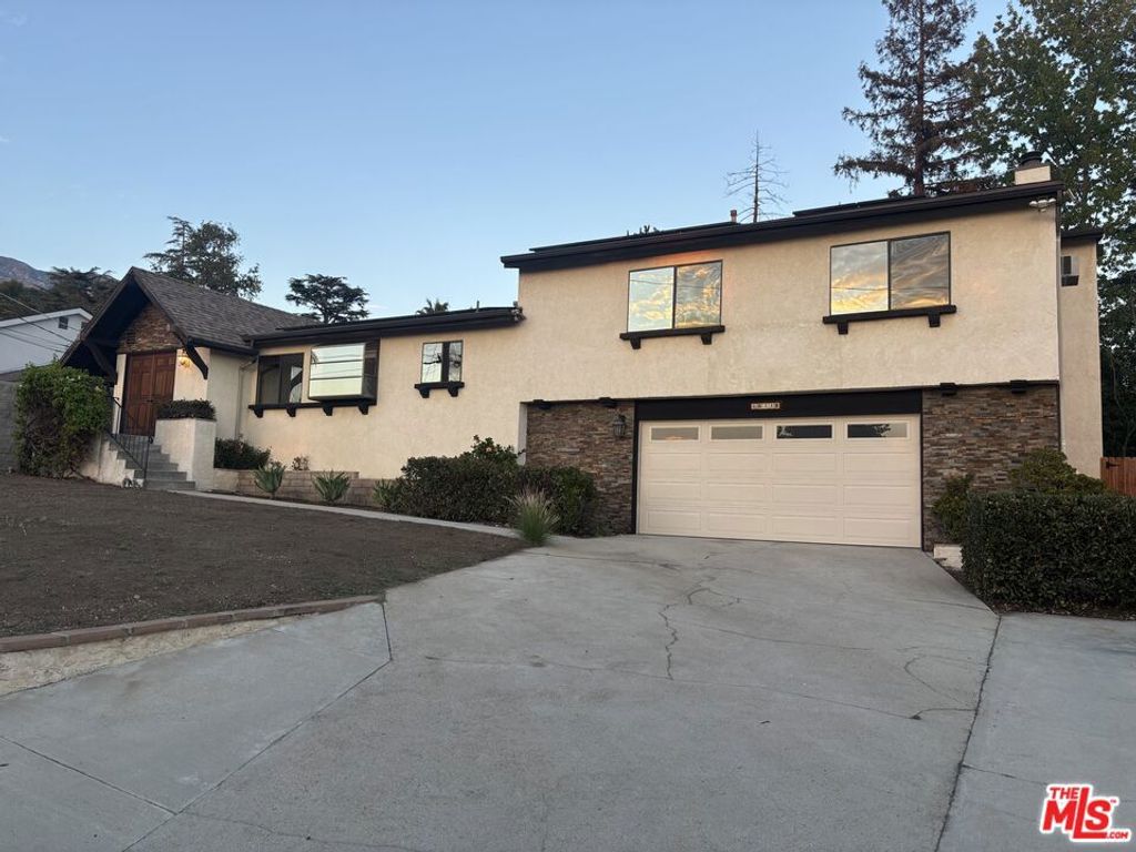 10330 Marcus Avenue, Los Angeles, CA 91042 — photo 2
