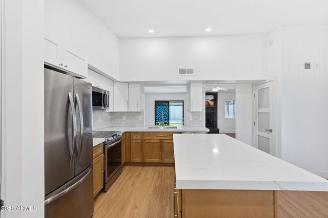 7438 E PUEBLO Avenue, Mesa, AZ 85208