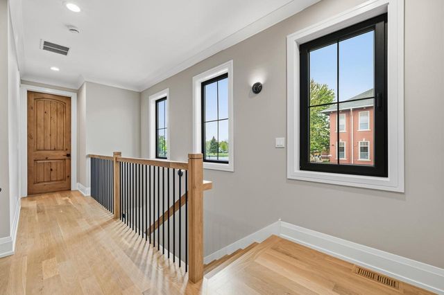 833 Wisconsin STREET, Lake Geneva, WI 53147