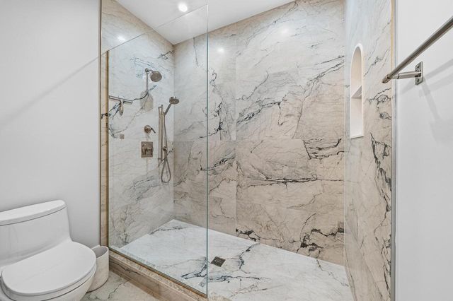 833 Wisconsin STREET, Lake Geneva, WI 53147