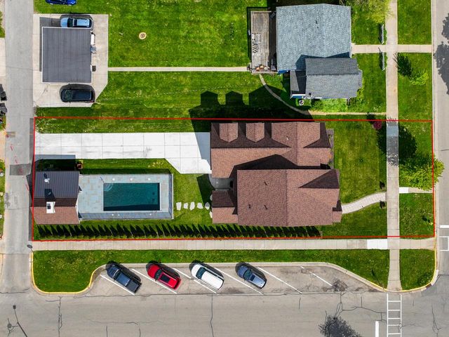 833 Wisconsin STREET, Lake Geneva, WI 53147