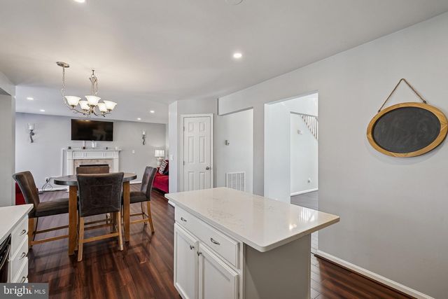 5684 ASSATEAGUE PL, Manassas, VA 20112