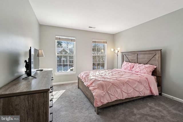 5684 ASSATEAGUE PL, Manassas, VA 20112