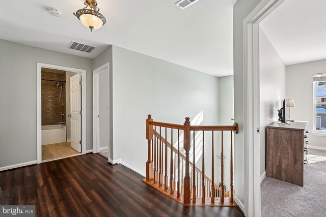 5684 ASSATEAGUE PL, Manassas, VA 20112