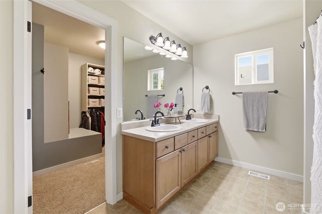21614 SE 297th Street, Kent, WA 98042