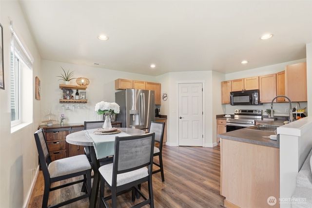 21614 SE 297th Street, Kent, WA 98042