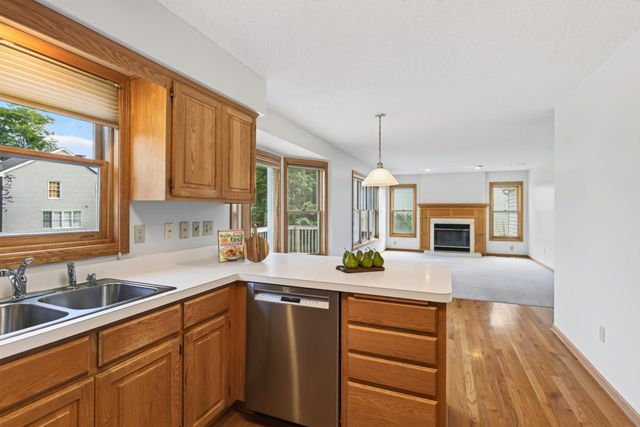 1781 Brighton Trail, Woodbury, MN 55125