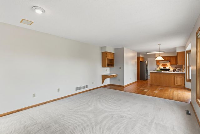 1781 Brighton Trail, Woodbury, MN 55125