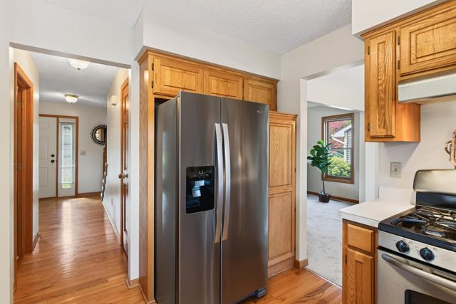 1781 Brighton Trail, Woodbury, MN 55125