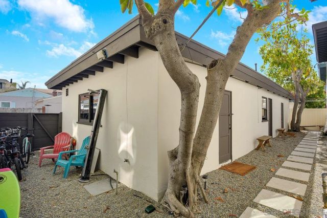 807 Dover Court, San Diego, CA 92109