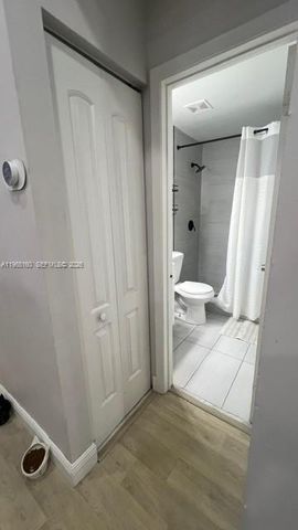 11065 NW 38th Pl, Sunrise, FL 33351