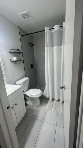 11065 NW 38th Pl, Sunrise, FL 33351