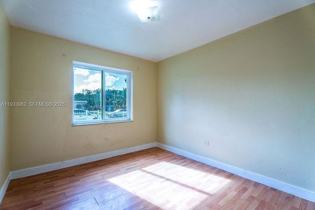 1265 NE 142nd St, North Miami, FL 33161