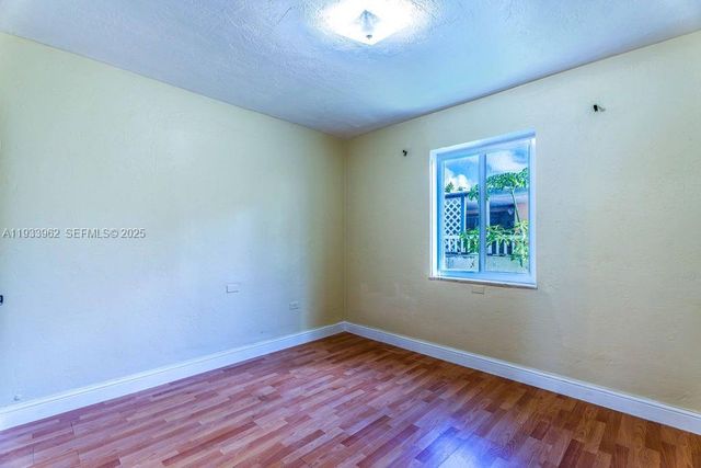 1265 NE 142nd St, North Miami, FL 33161