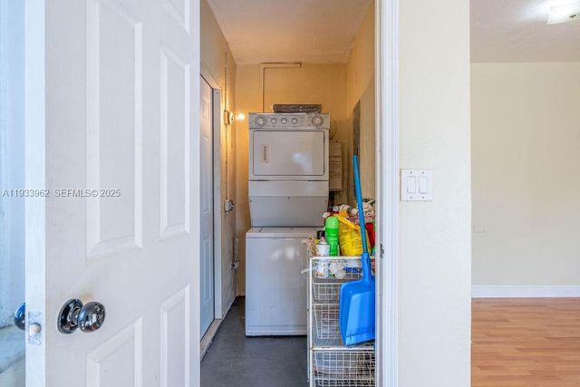 1265 NE 142nd St, North Miami, FL 33161