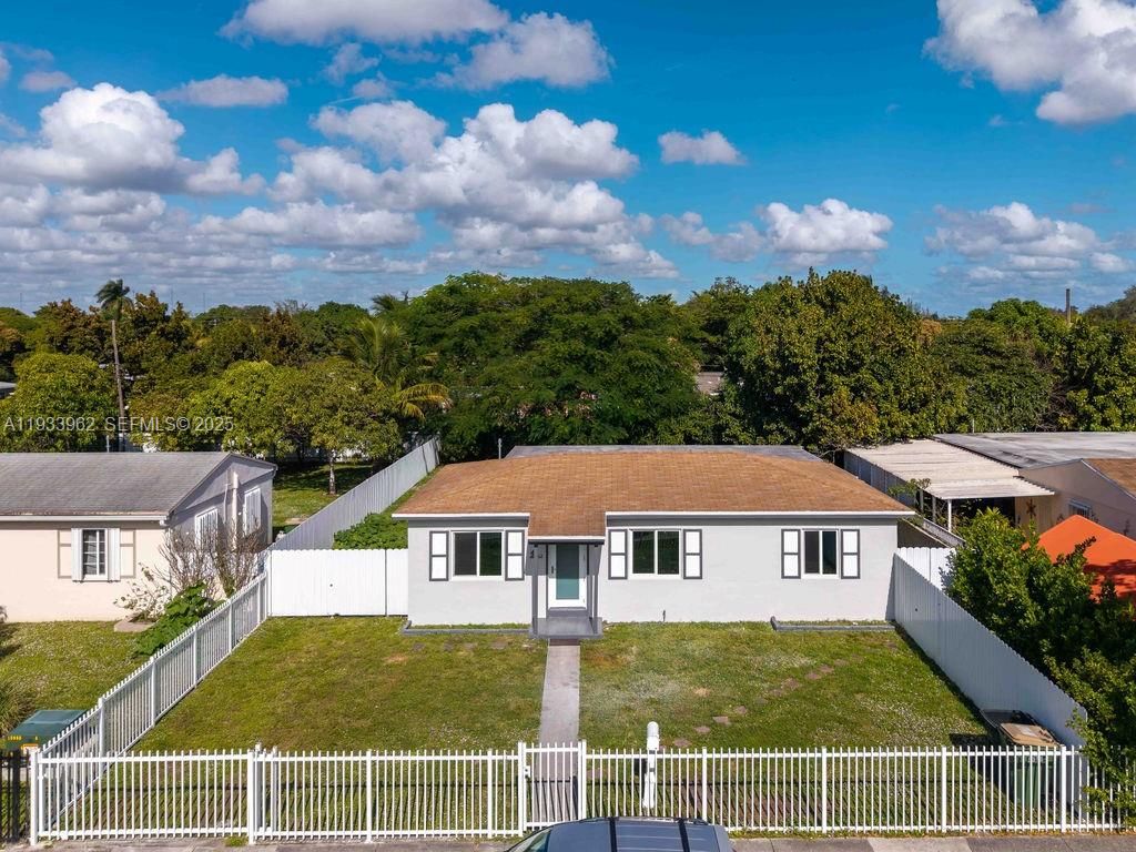1265 NE 142nd St, North Miami, FL 33161