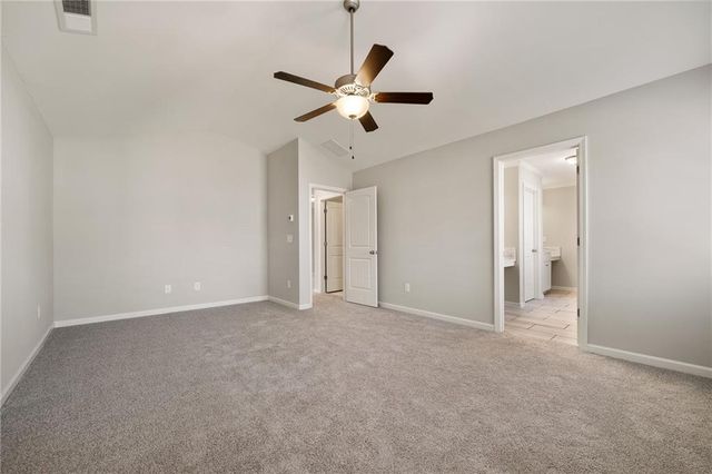 31 Vaux Way, Newnan, GA 30263