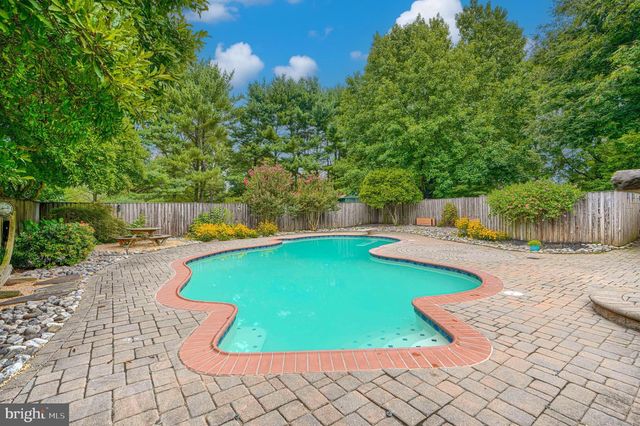 1050 STREAKER RD, Eldersburg, MD 21784