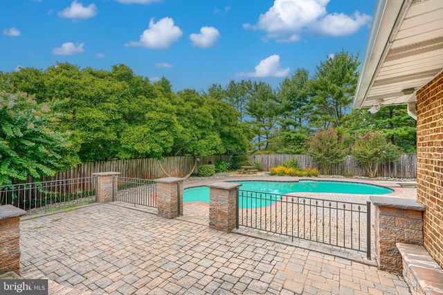 1050 STREAKER RD, Eldersburg, MD 21784