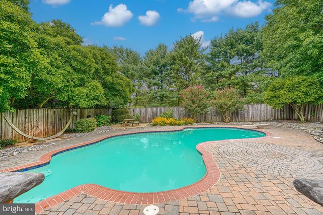 1050 STREAKER RD, Eldersburg, MD 21784
