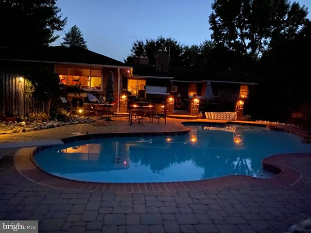 1050 STREAKER RD, Eldersburg, MD 21784