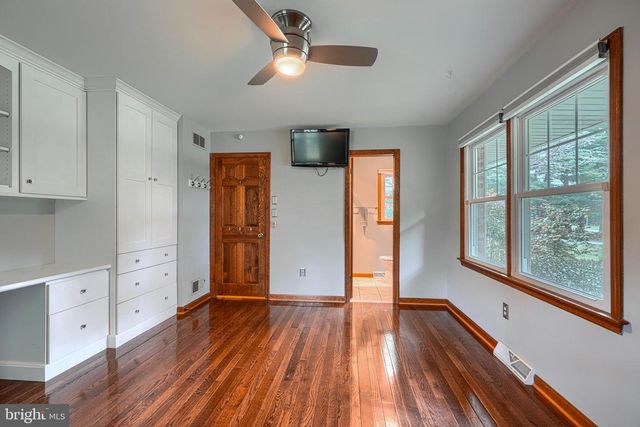1050 STREAKER RD, Eldersburg, MD 21784