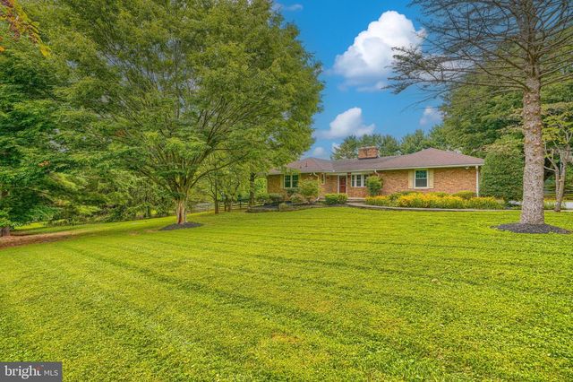 1050 STREAKER RD, Eldersburg, MD 21784