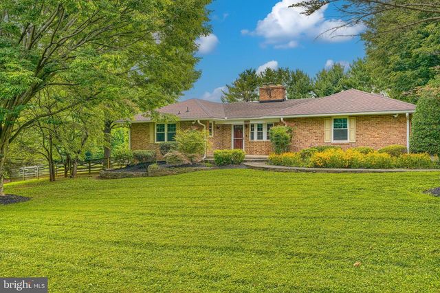 1050 STREAKER RD, Eldersburg, MD 21784
