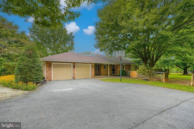 1050 STREAKER RD, Eldersburg, MD 21784