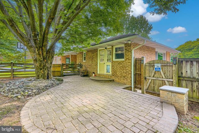 1050 STREAKER RD, Eldersburg, MD 21784