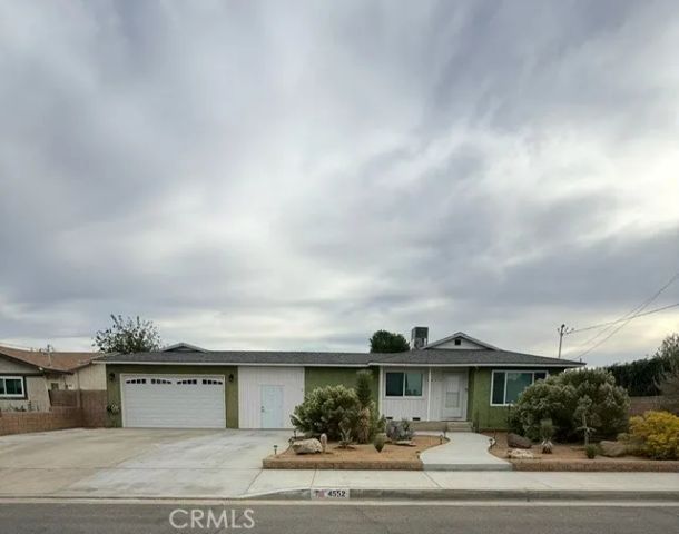 4552 W Avenue L12, Lancaster, CA 93536