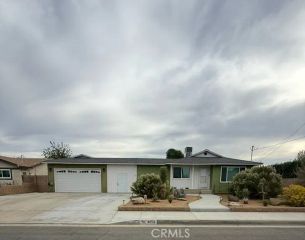 4552 W Avenue L12, Lancaster, CA 93536