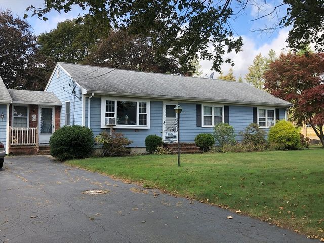 134 Nyes Ln, Acushnet, MA 02743