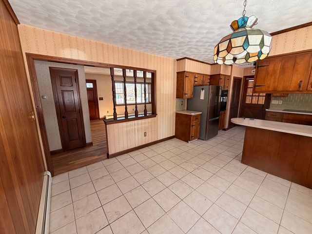 134 Nyes Ln, Acushnet, MA 02743